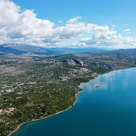 Apartman Laura, No 2 Maslenica