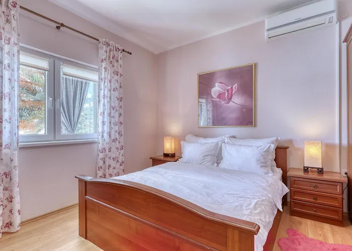 Apartment Laura, No 2